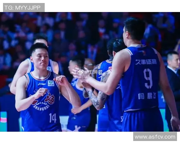 2016年CBA季后赛上海队与新疆队激战回顾与精彩瞬间分析