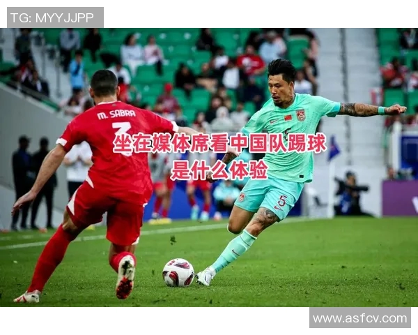 中国与印度足球队激战正酣谁能在亚洲赛场上笑到最后