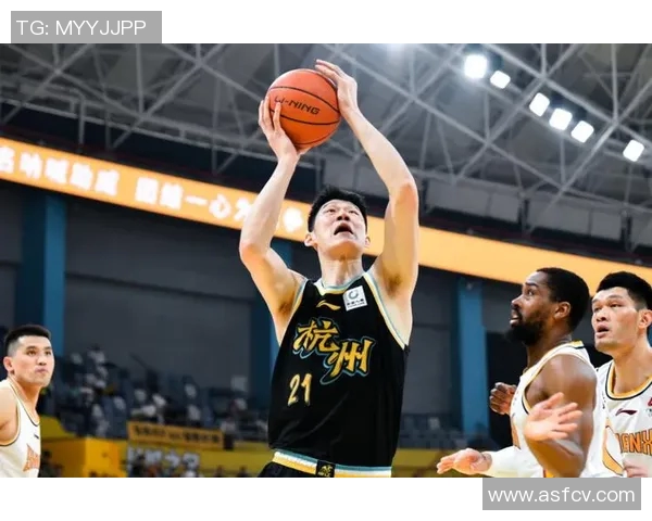 常规赛精彩对决深圳队迎战广东队争夺季后赛席位