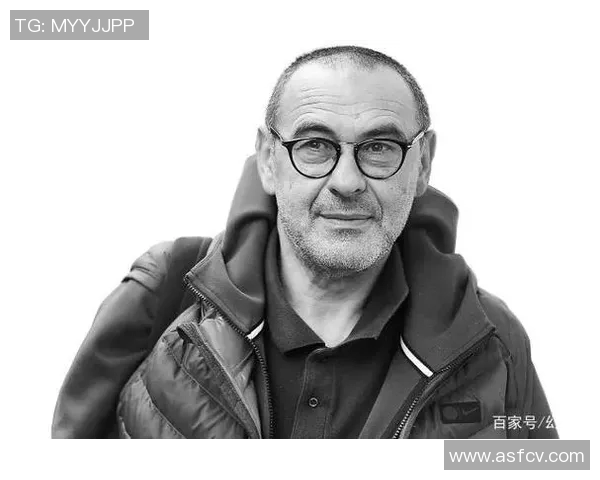 拿玻里与巴塞罗那的巅峰对决谁将赢得荣耀与胜利