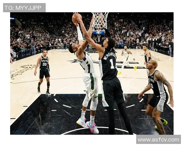 文班亚马首场比赛表现抢眼五次盖帽并隔扣字母哥引发热烈讨论